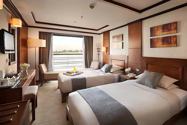 Alyssa Nile Cruise (5)