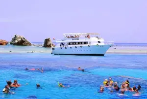 Snorkeling by Boat to Ras Mohamed