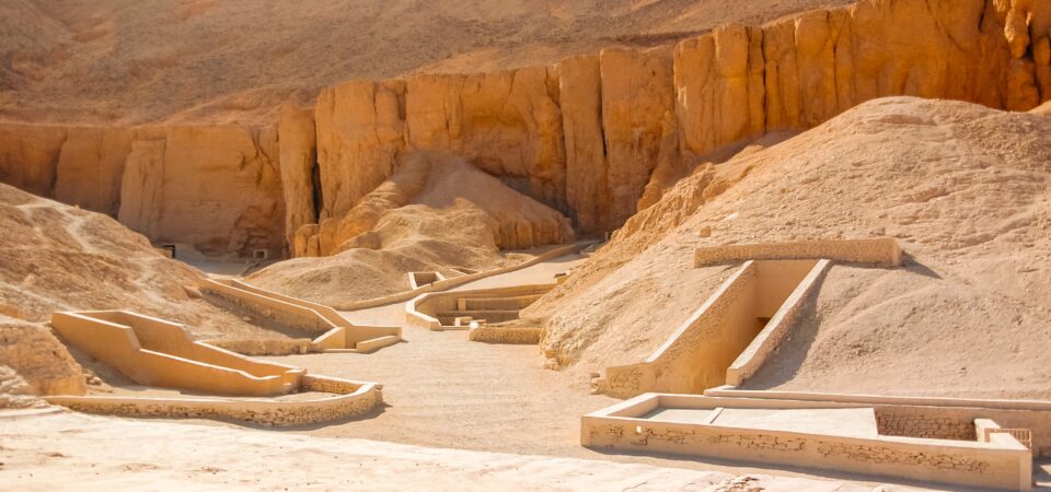 Valley of the Kings Memnon Colossi & Hatshepsut Temple (3)